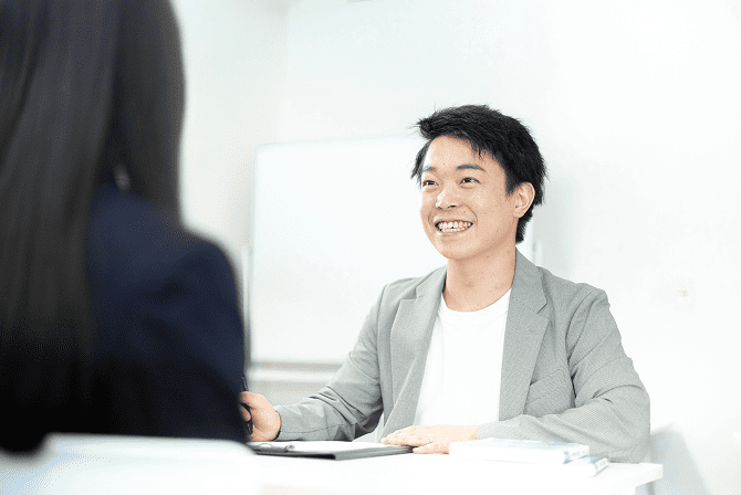 保護者と講師の面談の様子